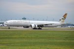 Etihad, B777-300, MUC 06.07.2025.jpg