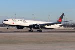 Air Canada, B777-300, MUC 28.11.2025.jpg