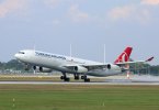 Turkish Airlines, A340-300, MUC 18.08.2018.jpg