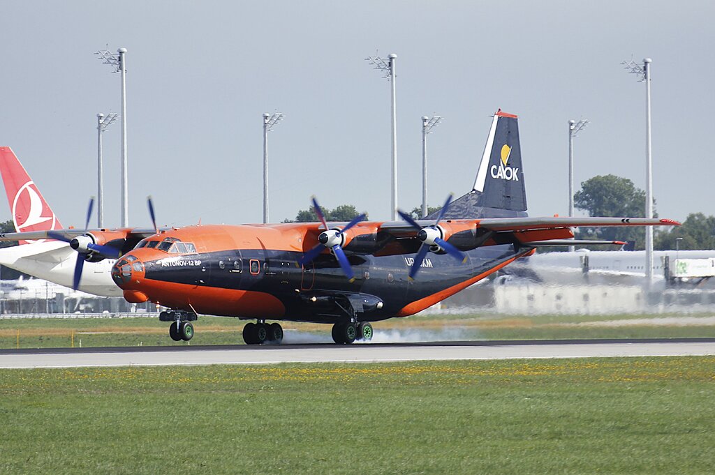 51321346aw.jpg
