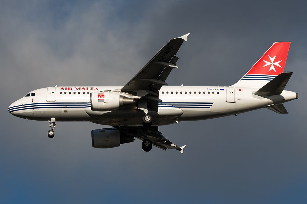 9H-AEG.jpg