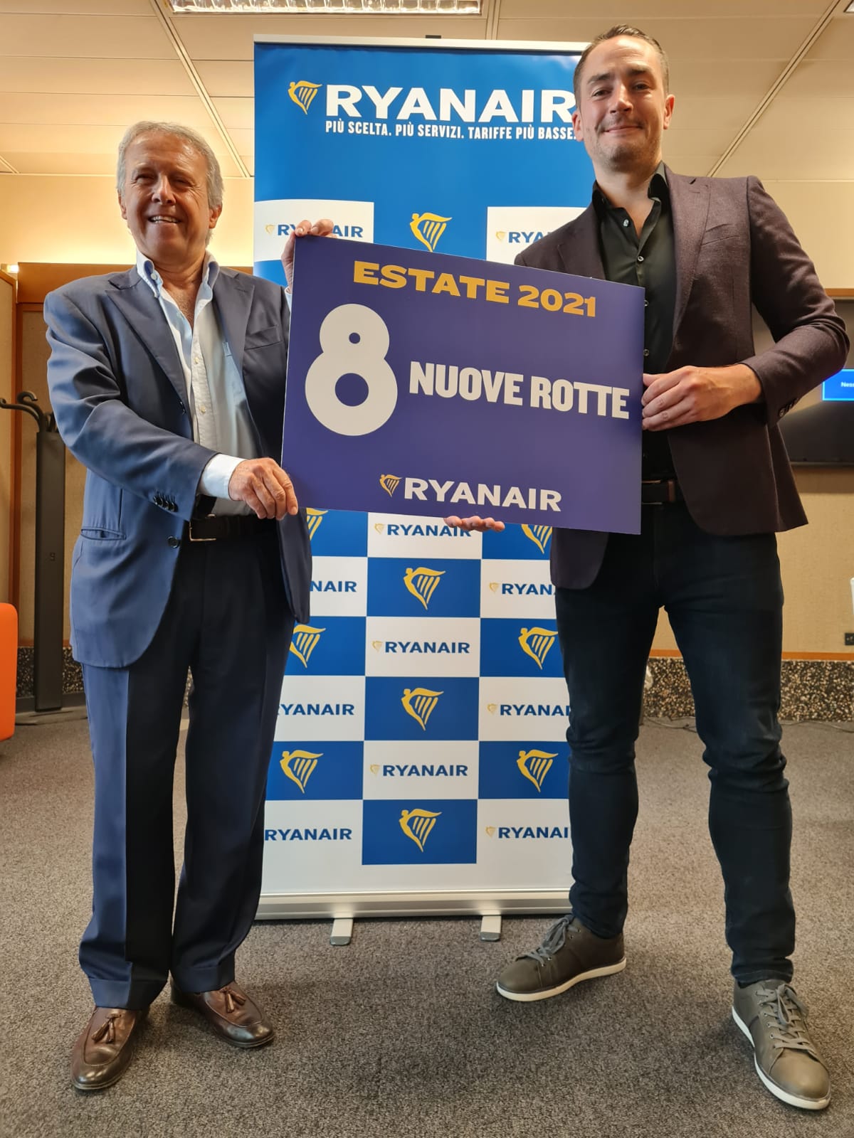 corporate.ryanair.com
