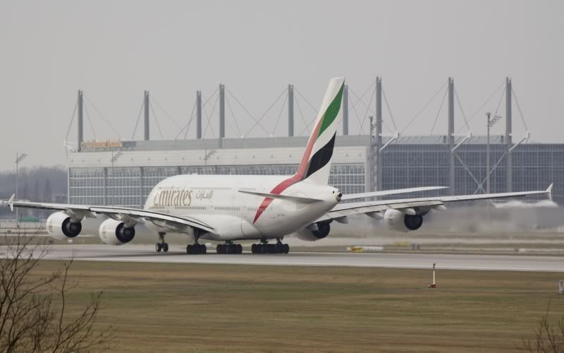 emirates1.jpg